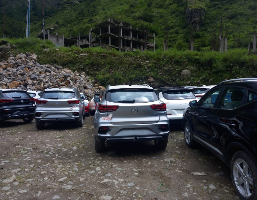 दश वर्षमा १४ हजार ५०० विद्युतीय सवारी आयात