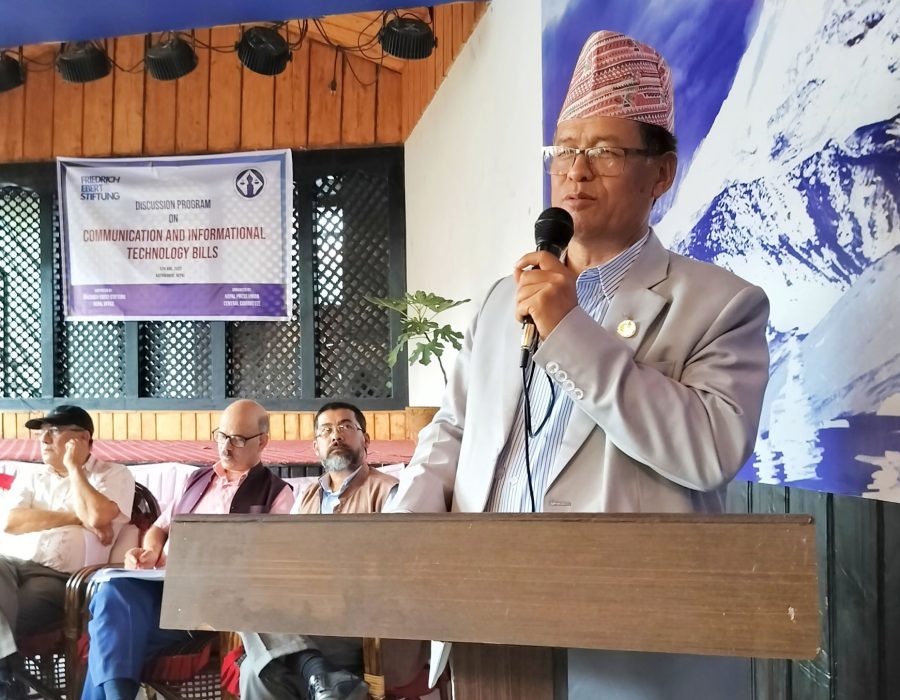 सोसल मिडियामा देखिएको अराजकतालाई नियन्त्रण गरिनुपर्छः कानून मन्त्री गुरुङ