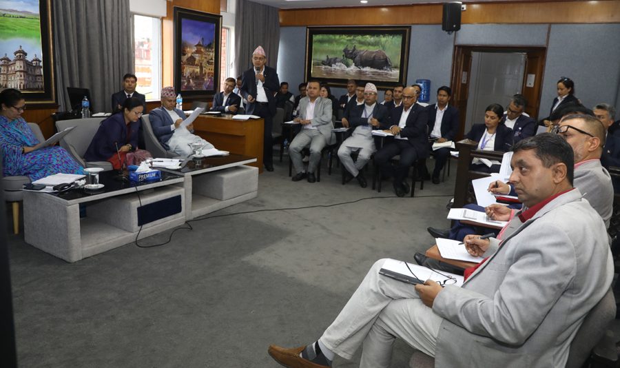 सोचेअनुरुप प्रगति नभएको भन्दै मासिक प्रगति प्रतिवेदन बुझाउन सञ्चारमन्त्रीको निर्देशन