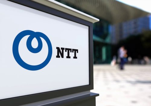 जापानको एनटीटीले टोयोटासँग मिलेर ड्राइभरलेस गाडीको प्रविधि परीक्षण गर्ने