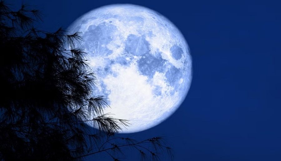 अगस्टमा दुर्लभ सुपर ब्लू मुन देखिने