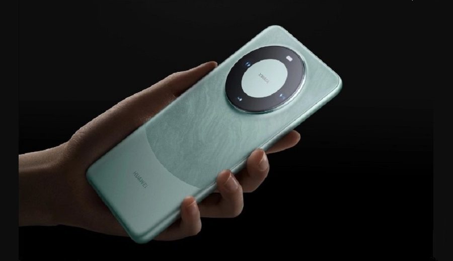 ह्वावे मेट ६० प्रोको डिस्प्लेमा तीन पञ्च होल हुने