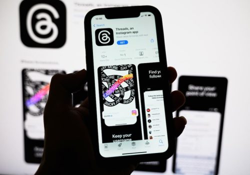 मेटाले आफ्नो डोमेन किन्न खोजेको र फेसबुकबाट हटाएको थ्रेड्स सफ्टवेयर कम्पनीको गुनासो