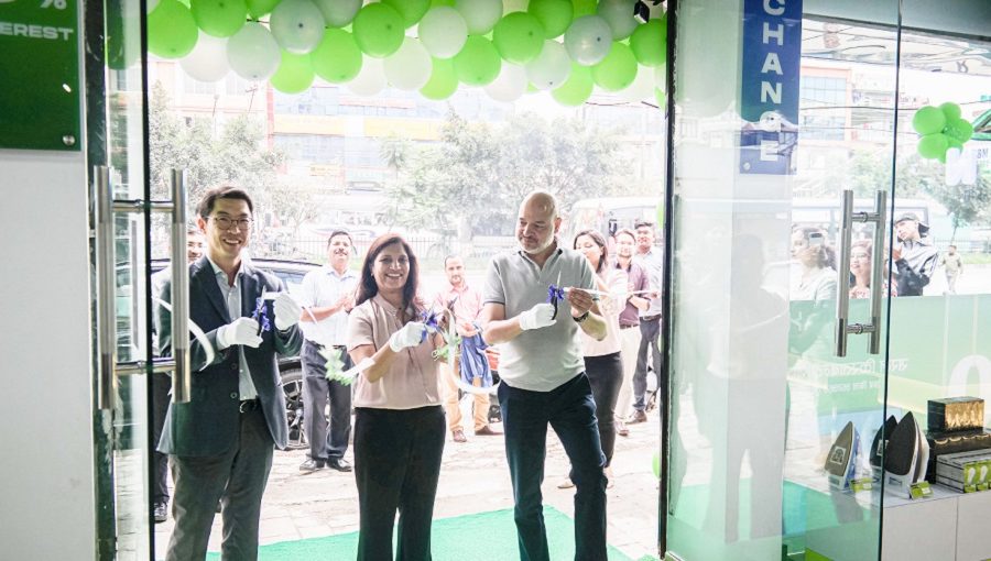 स्विच अनको दोस्रो शोरुम गठ्ठाघरमा