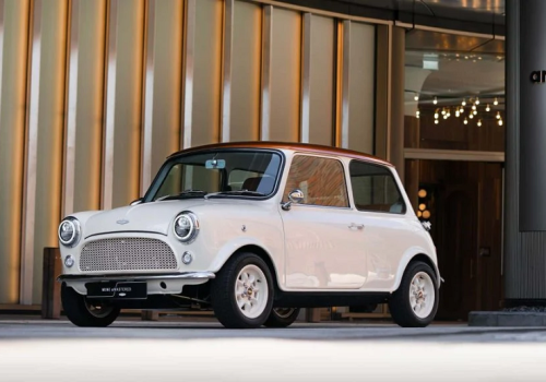 बेलायती ‘क्लासिक मिनी’ १ लाख ५५ हजार डलरको लागत मूल्यमा इलेक्ट्रिक भर्सनमा