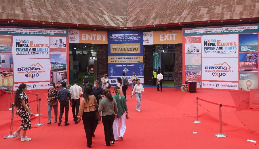 नेपाल इलेक्ट्रिक तथा इलेक्ट्रोनिक्स अन्तर्राष्ट्रिय प्रदर्शनी तस्बिरमा