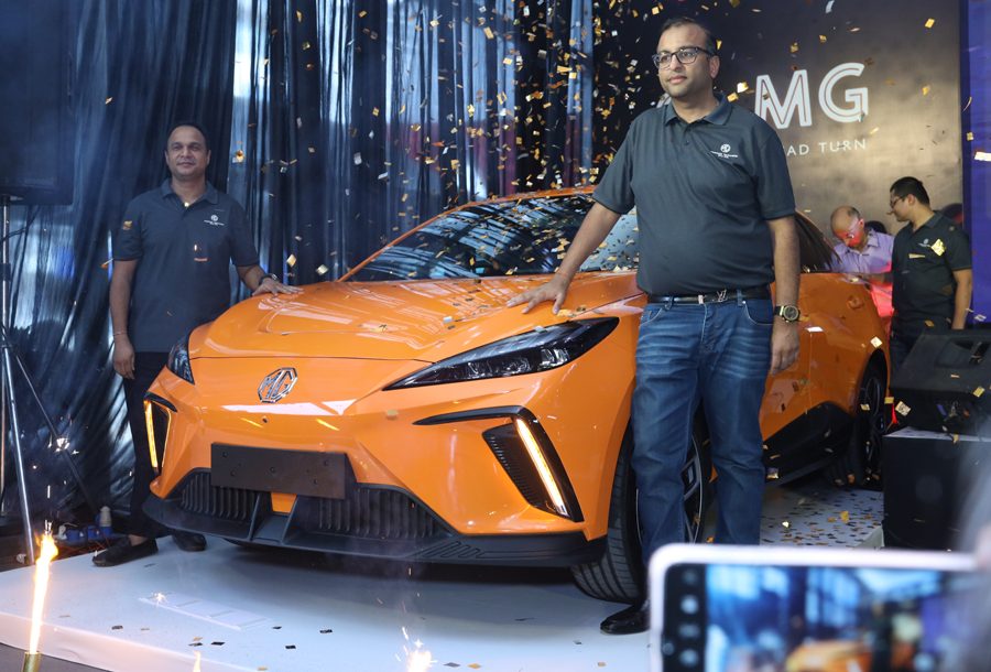 पारामाउन्ट मोटर्सको एमजी कमेट इभी र एमजी ४ इभी नेपाली बजारमा