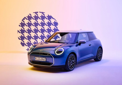 मिनी २०२५ कूपर ई र एसई ईभी अनावरण, रेञ्ज र इन्टेरियर स्पेसमा सुधार