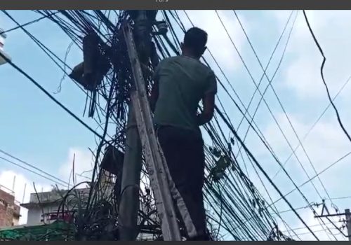 काठमाडौं महानगरपालिकाले जथाभावी तार काटिदिँदा सिनामंगल क्षेत्रमा इन्टरनेट सेवा अवरुद्ध