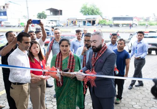 चितवनमा टाटाको नयाँ सो रुमबाट टियागो इभी र पन्चको बिक्री आरम्भ