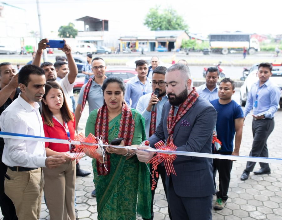 चितवनमा टाटाको नयाँ सो रुमबाट टियागो इभी र पन्चको बिक्री आरम्भ