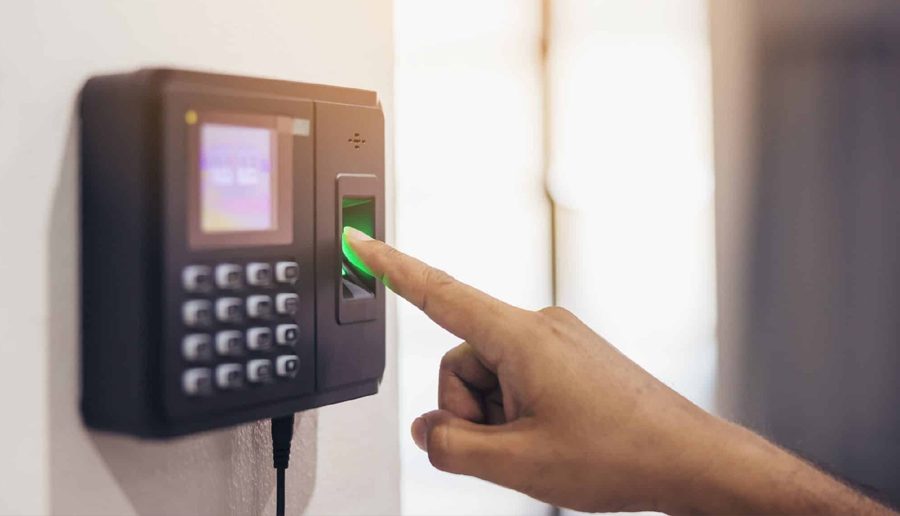 ई–हाजिरी यथाशीघ्र लागू गर्न मातहतका निकायलाई खानेपानीमन्त्री यादवको निर्देशन