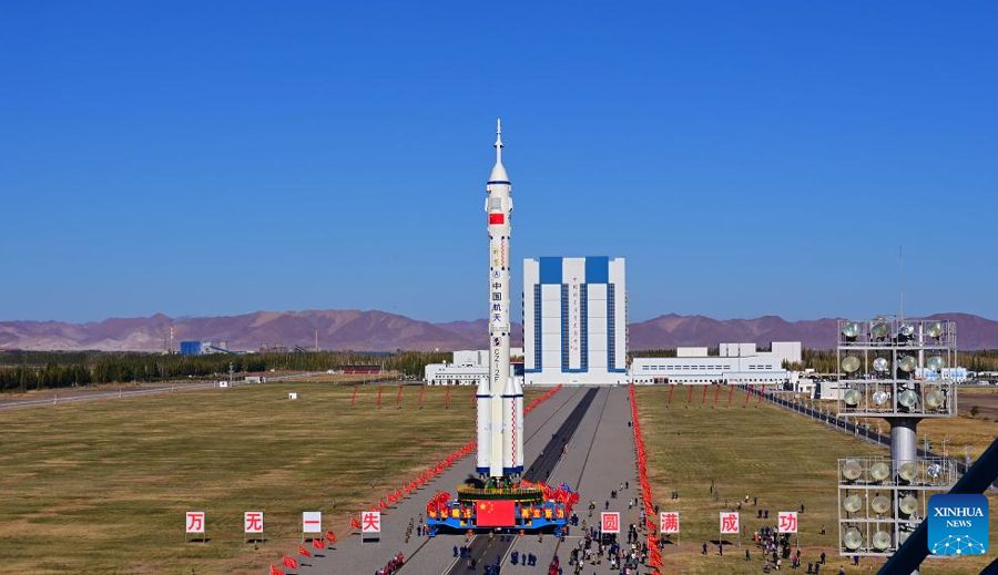 चीनले सेन्झाउ-१७ क्रुड स्पेसशिप प्रक्षेपण गर्ने तयारीमा