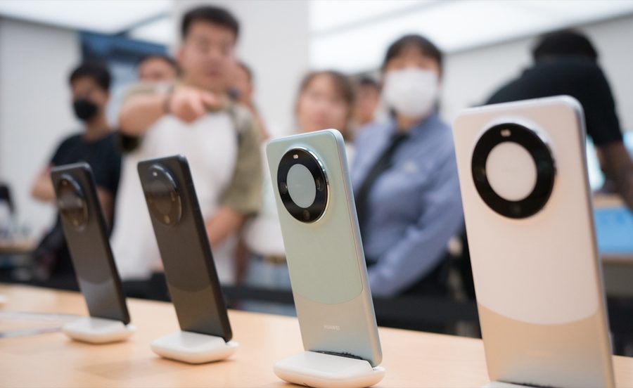 चीनको मोबाइल फोन ढुवानी जनवरीमा ६८.१ प्रतिशतले बढ्यो