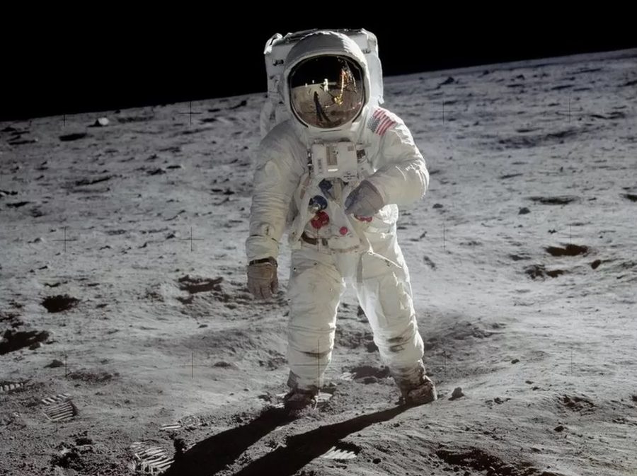 नासाको नयाँ मुन सूट लक्जरी फेसन डिजाइनर प्रादाले डिजाइन गर्ने