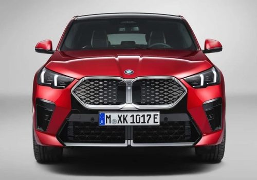 बीएमडब्ल्यूको ४३८ किलोमिटरको दायरा भएको आइएक्स २ इलेक्ट्रिक कूप अनावरण