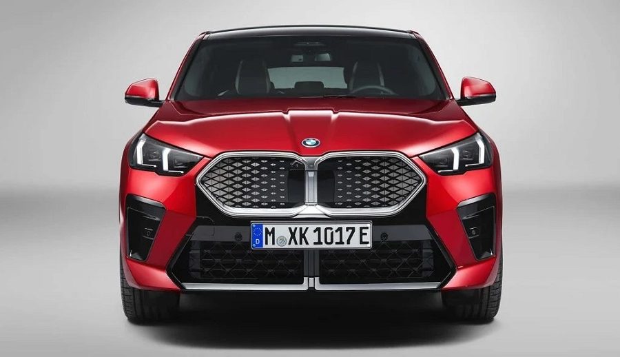 बीएमडब्ल्यूको ४३८ किलोमिटरको दायरा भएको आइएक्स २ इलेक्ट्रिक कूप अनावरण