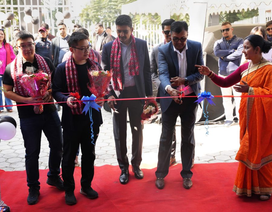 चिनियाँ इभी ब्राण्ड सेरेसद्वारा ललितपुरमा नयाँ शोरुम उद्घाटन