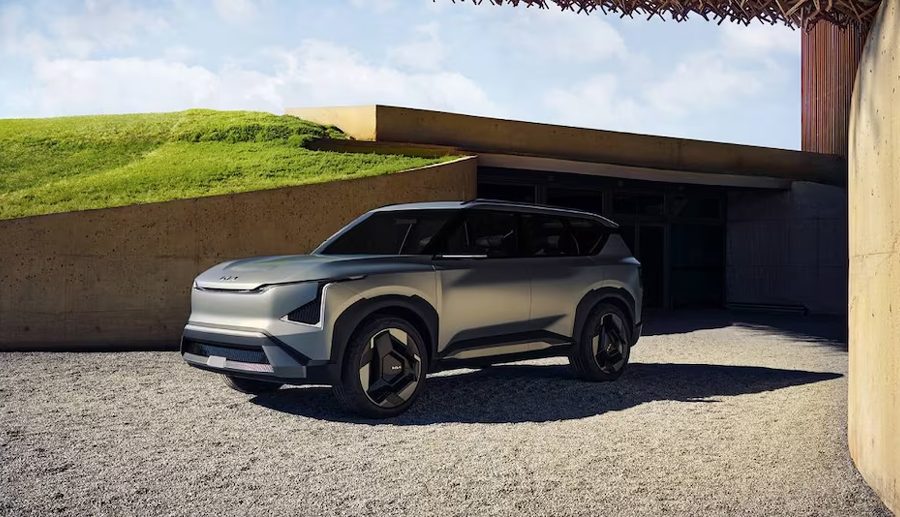 किया इभी५ इलेक्ट्रिक कार ७२० किमी रेन्जको साथ लन्च, तीन डिस्प्ले र रिमोट कन्ट्रोल पार्किंग सुविधा