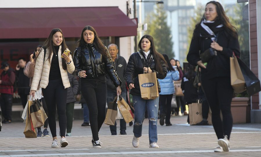 ब्ल्याक फ्राइडेमा अमेरिकामा ९.८ अर्ब डलरको रेकर्ड कारोबार, विश्वव्यापीरुपमा ७०.९ अर्ब डलर पुग्यो