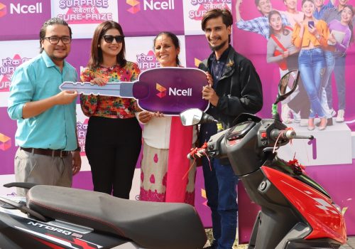 एनसेलको ‘हरेक दिन सरप्राइज सबैलाई स्योर–प्राइज’ योजना अन्तर्गत ३ जनाले पाए बम्पर प्राइजमा स्कुटर