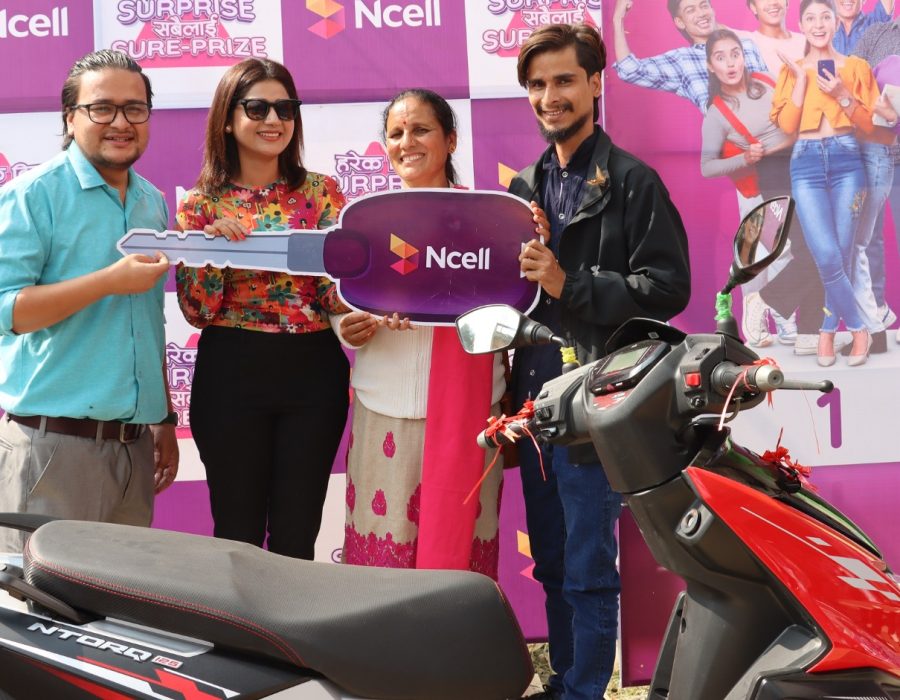 एनसेलको ‘हरेक दिन सरप्राइज सबैलाई स्योर–प्राइज’ योजना अन्तर्गत ३ जनाले पाए बम्पर प्राइजमा स्कुटर