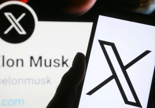 मस्कले पूर्व मोर्गन स्ट्यान्ली बैंकर एन्टोनी आर्मस्ट्रङलाई एक्सएआईका वित्त प्रमुखमा नियुक्त गरे