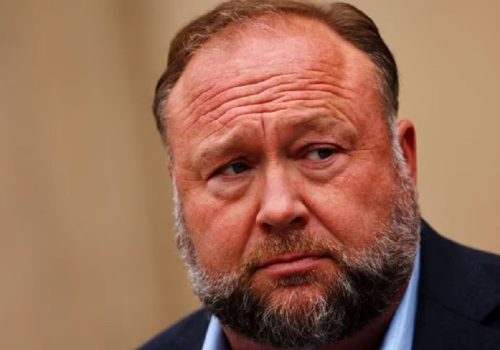 अमेरिकी ‘कन्स्पिरेसी थ्यौरिष्ट’ एलेक्स जोन्सको एक्स अकाउन्ट पुनर्स्थापित