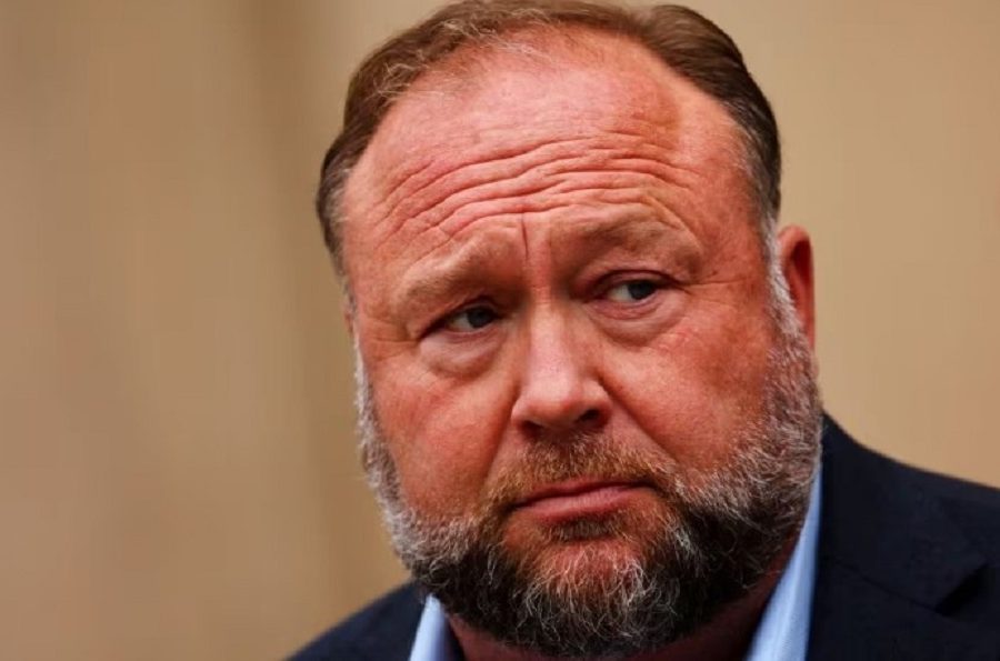 अमेरिकी ‘कन्स्पिरेसी थ्यौरिष्ट’ एलेक्स जोन्सको एक्स अकाउन्ट पुनर्स्थापित