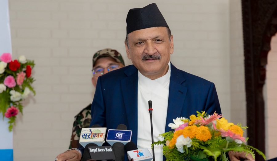 आफ्नो प्रयासले अर्बौं कर छलि गर्ने कानुन खारेज भएको पूर्व अर्थमन्त्री डा. महतको दाबी