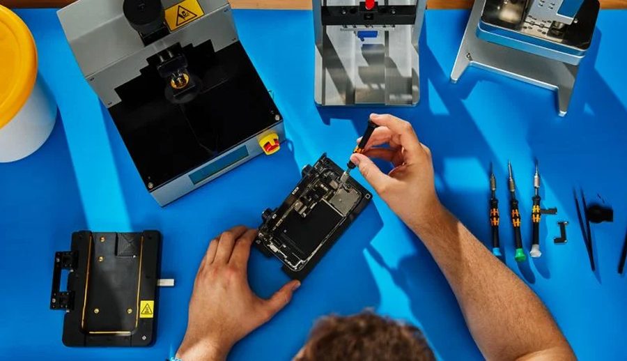 एप्पलको ‘सेल्फ सर्भिस रिपेयर’ कार्यक्रम युरोपमा विस्तार, अब आईफोन १५ र एम २ म्याक समावेश