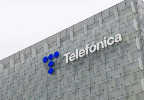 स्पेनी दूरसञ्चार कम्पनी टेलिफोनिकाले स्पेन र जर्मनीमा ह्वावेको फाइभजी गियर त्याग्यो