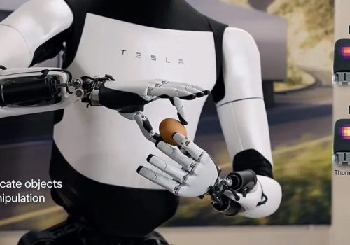 टेस्लाले आफ्नो ह्युमनोइड रोबोटको नयाँ भर्सन ‘अप्टिमस जेन २’ ल्याउँदै