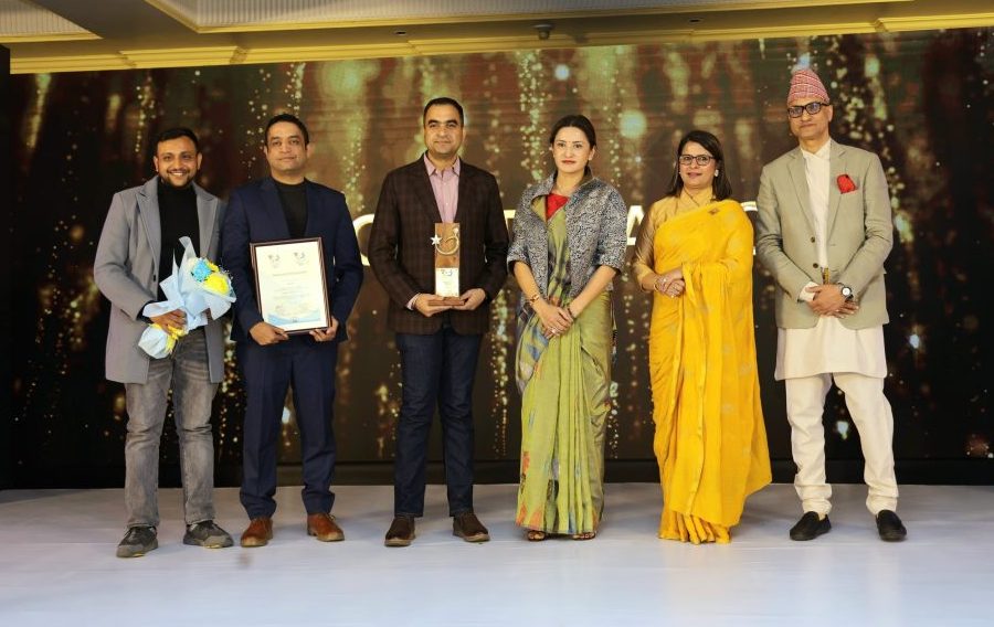 आइएमई पे ‘एच आरएम नेपाल कर्पोरेट एक्सिलेन्स’ अवार्डबाट सम्मानित