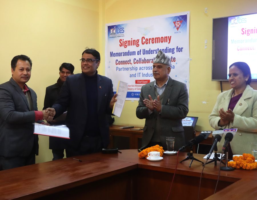 Minister Sharma stresses on making University programmes more practical