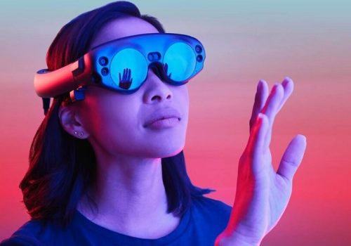 एप्पलको भिजन प्रोको प्रतिद्वन्द्वी माथि साउदी अरबको ५९० मिलियन डलर लगानी