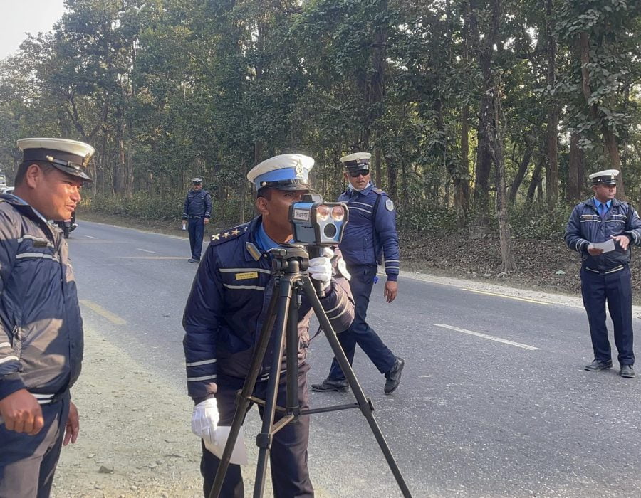 टिकौली जङ्गल क्षेत्रमा ‘राडर गन’ सहित चेकजाँच