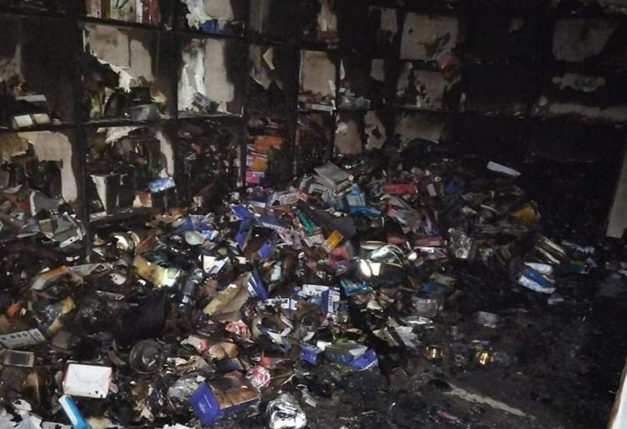 नेपालगञ्जको एक इलेक्ट्रोनिक्स पसलमा आगलागी हुँदा डेढ करोड बढीको क्षति