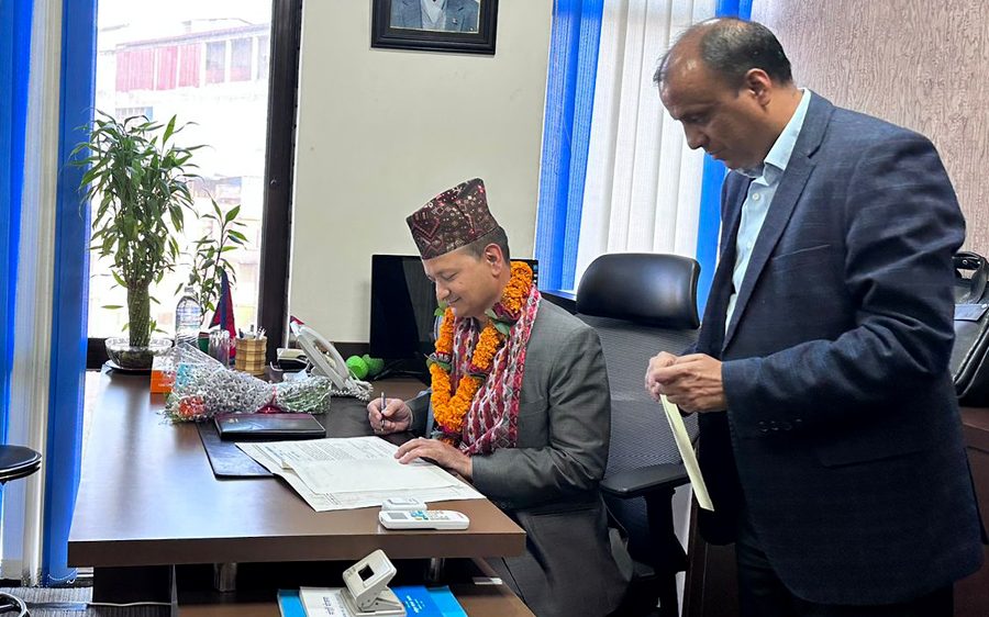 दूरसञ्चार प्राधिकरणका नवनियुक्त अध्यक्ष भण्डारीको पहिलो निर्णय: रणनीतिक योजना तयार पार्ने