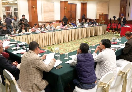 सामाजिक सञ्जालमा मिथ्या सूचनाबाट राजनीतिक उपलब्धिमाथि प्रहार भएकोमा नेताहरुको चिन्ता