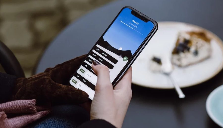 सन् २०२३ को चौथो त्रैमासिकमा ग्लोबल स्मार्टफोन ढुवानीमा वृद्धि, एप्पलको मात्रै ६.५ प्रतिशतले बढ्यो