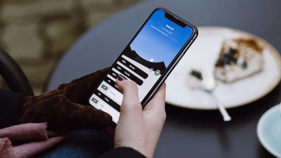 सन् २०२३ को चौथो त्रैमासिकमा ग्लोबल स्मार्टफोन ढुवानीमा वृद्धि, एप्पलको मात्रै ६.५ प्रतिशतले बढ्यो