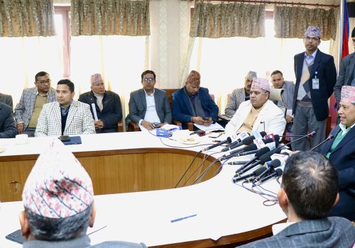 अध्यागमन विभागसँग सम्बन्धित सबै कार्यालयमा स्वचालित प्रणाली आवश्यकः उपप्रधानमन्त्री श्रेष्ठ