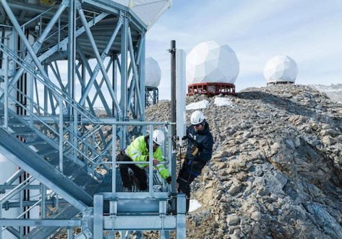 टेलिनोरले अन्टार्कटिकामा ट्रोल अनुसन्धान स्टेशनका लागि तैनाथ गर्यो मोबाइल बेस स्टेशन