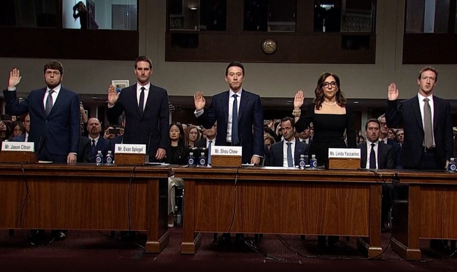 अमेरिकी संसदिय सुनुवाईमा सोशल मिडिया कम्पनीहरुको कडा आलोचना, जुकरबर्गले पिडितहरुसँग मागे माफी