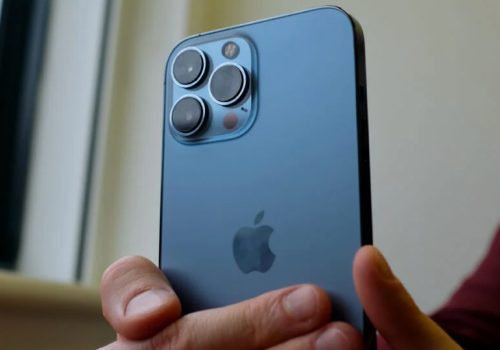 चीनमा २०२४ को स्मार्टफोन ढुवानी सुस्त, आईफोनको बजार माग २४ प्रतिशतले खस्कियो