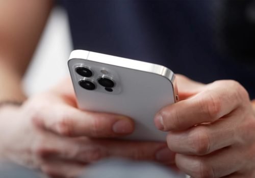 एप्पलले ९८ देशका प्रयोगकर्ताहरूलाई ‘मर्सेनरी स्पाइवेयर’को बारेमा अलर्ट गरायो