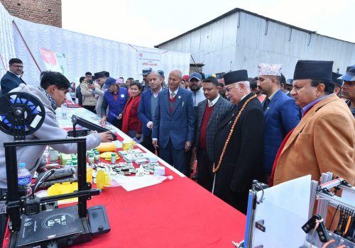 एमाले बैठकस्थलमा प्रविधि प्रदर्शनी