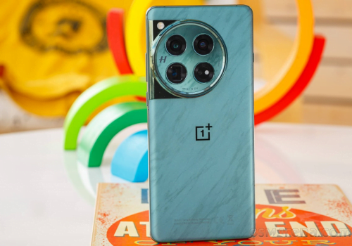 वानप्लस ११ र १२ पछिल्लो सफ्टवेयर अपडेटमा नयाँ एआई पावर्ड फिचर्स