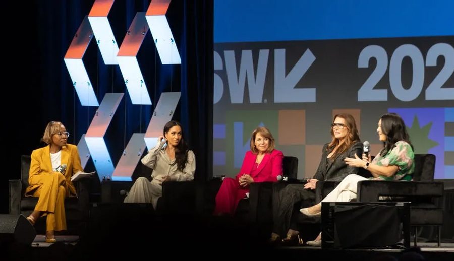 ‘गर्भवती हुँदा मलाई साइबरबुलिङ गरिएको थियो’ -बेलायती डचेज अफ ससेक्स मेगनको अनुभव